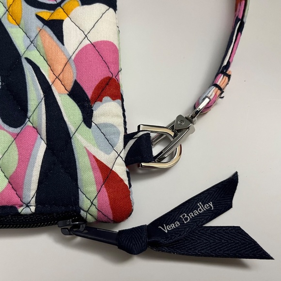 EUC Vera Bradley Mod Paisley RFID Tech Wristlet - Picture 3 of 10